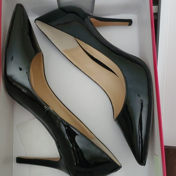 Vince camuto pumps - Picture 3 of 4